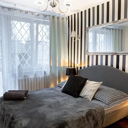 Clicktheflat Old Town Apartment