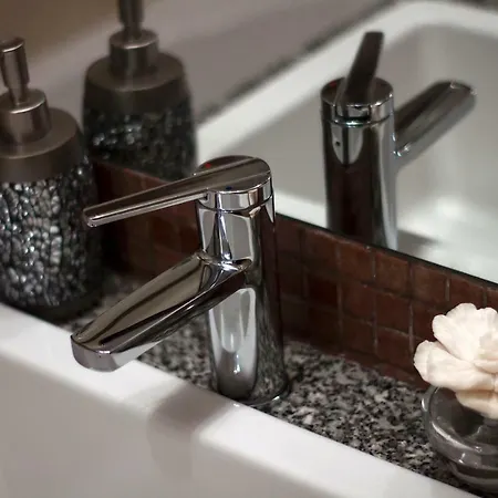 Clicktheflat Old Town