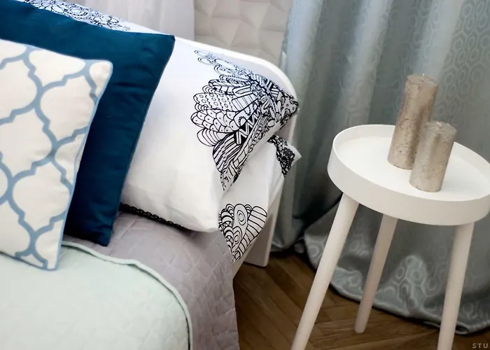 Clicktheflat Old Town Apartment Warsaw