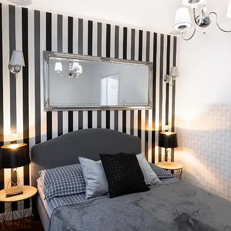 Clicktheflat Old Town Apartament